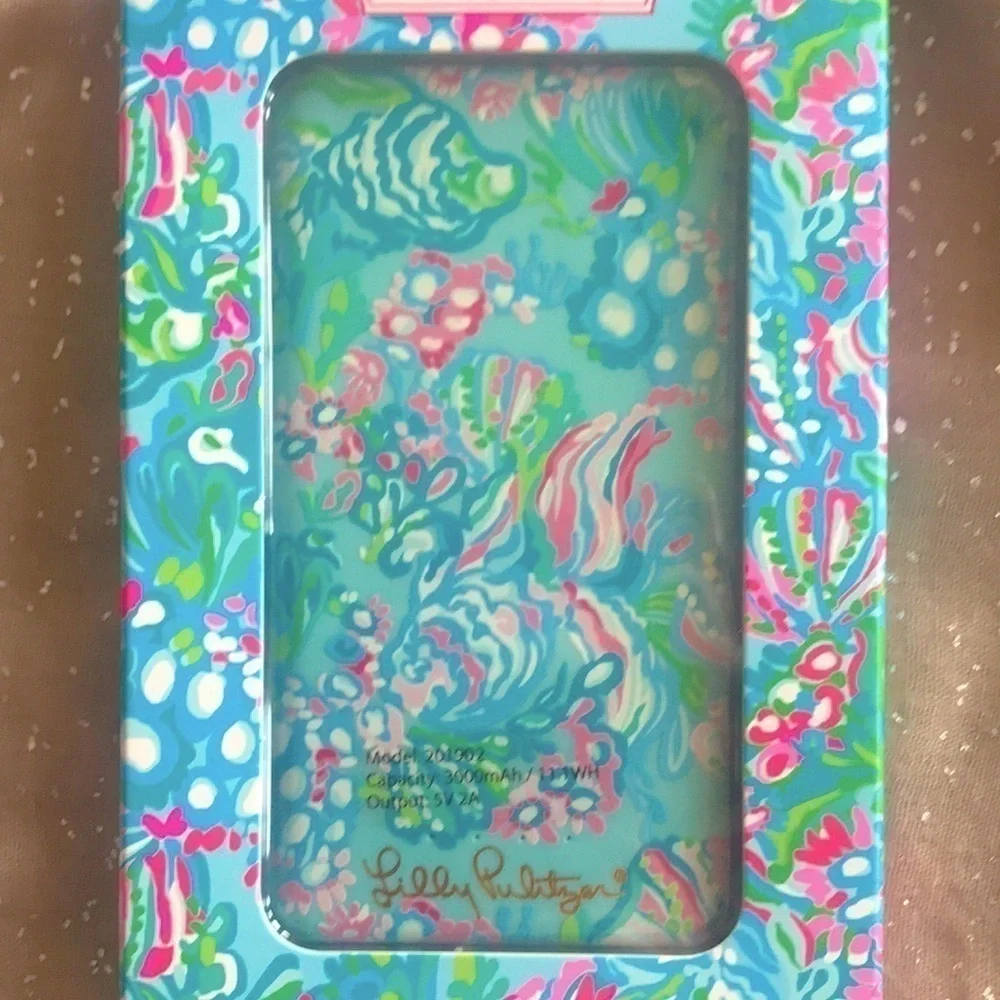 Brand New Lily Pulitzer Aqua La Vista Mobile Charger w/ USB Charging Cord